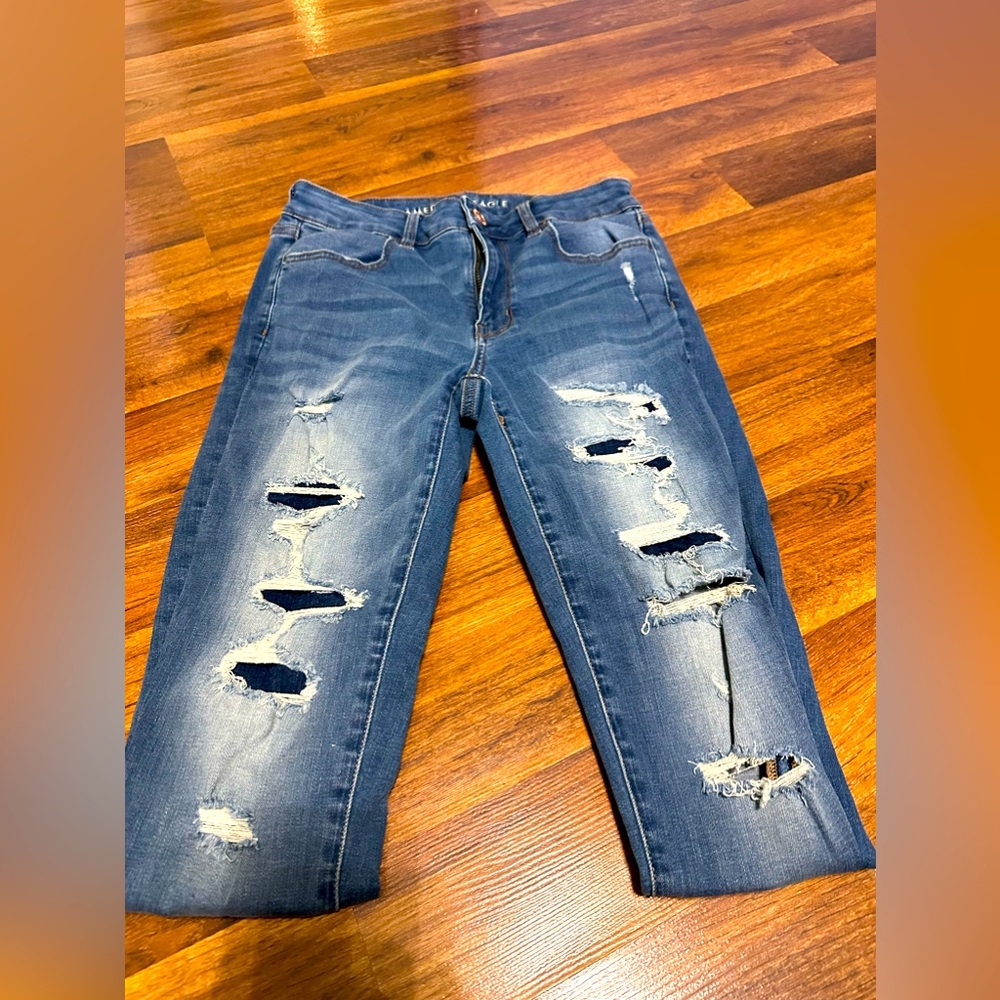 American eagle womens jeans size 6 regular. great shape